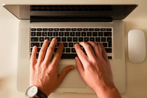 Hands on typewriter